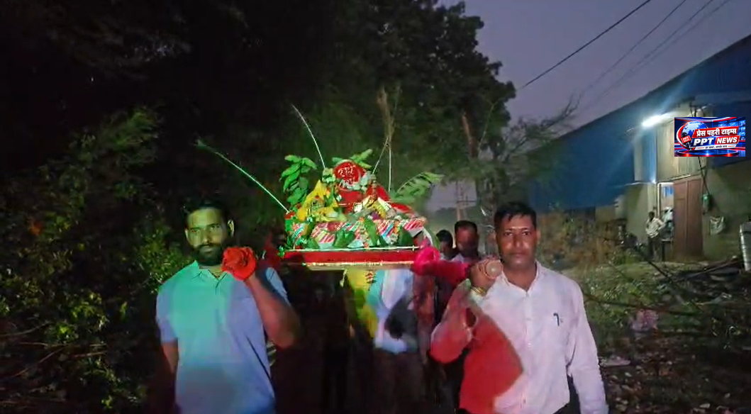 जल झूलनी ग्यारस पर श्री लक्ष्मी नाथ जी वह बांकेश्वर महाराज  से भावसागर बाध स्नान करवाते हुए श्री कृष्णा भगवान को एक झांकी ग्राम आकेड़ा डूंगर